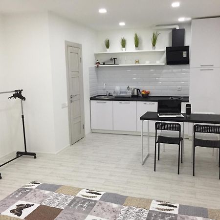خيرسون Cozy Underground Apartment At The Center المظهر الخارجي الصورة