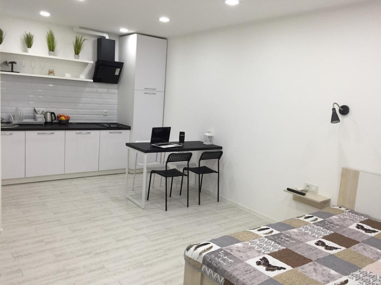 خيرسون Cozy Underground Apartment At The Center المظهر الخارجي الصورة